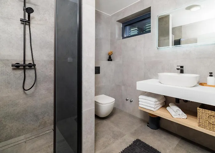 Feriehus Amazing In With Sauna Klanice